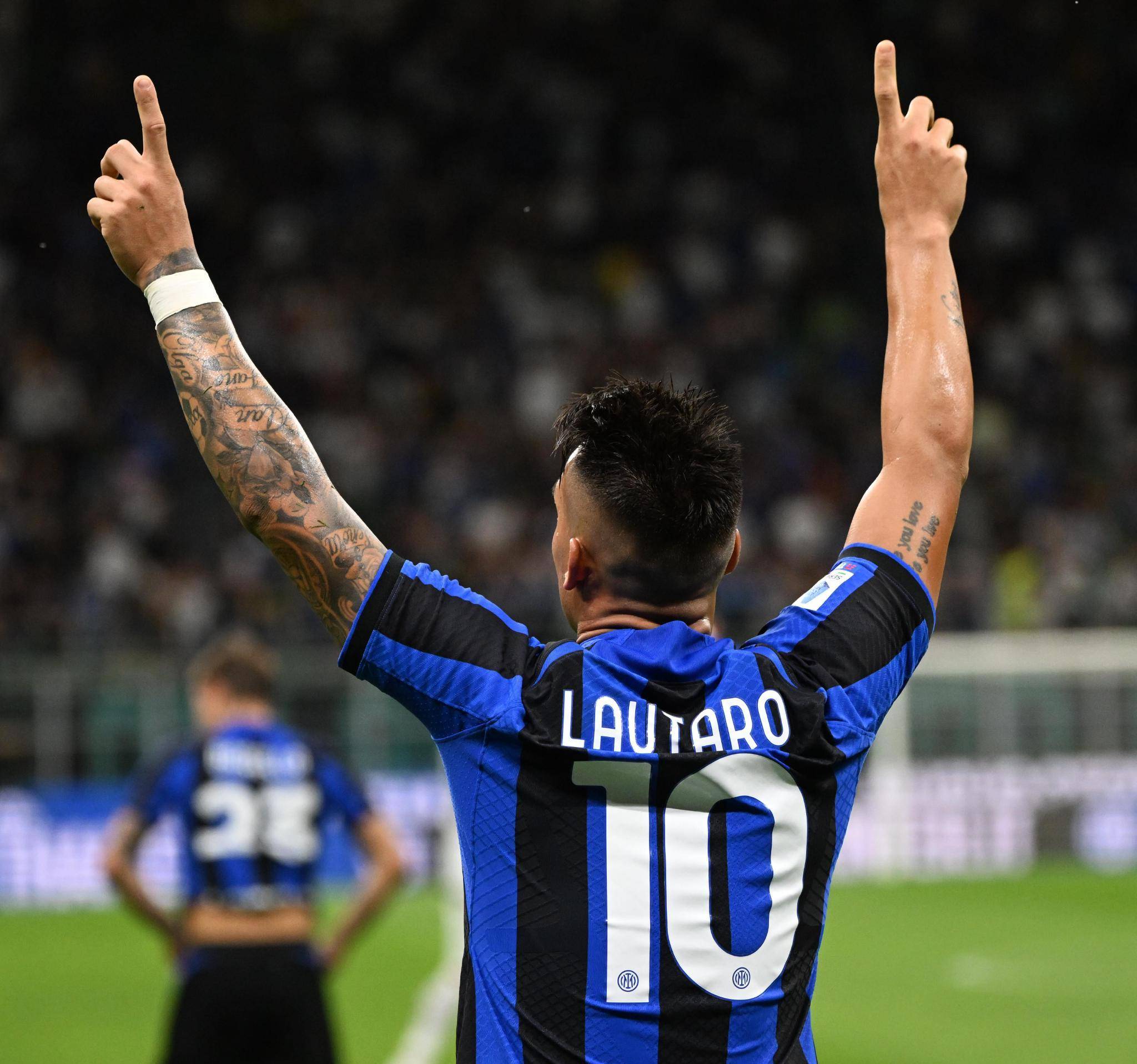 图片报：基米希今日进行了20分钟跑步训练