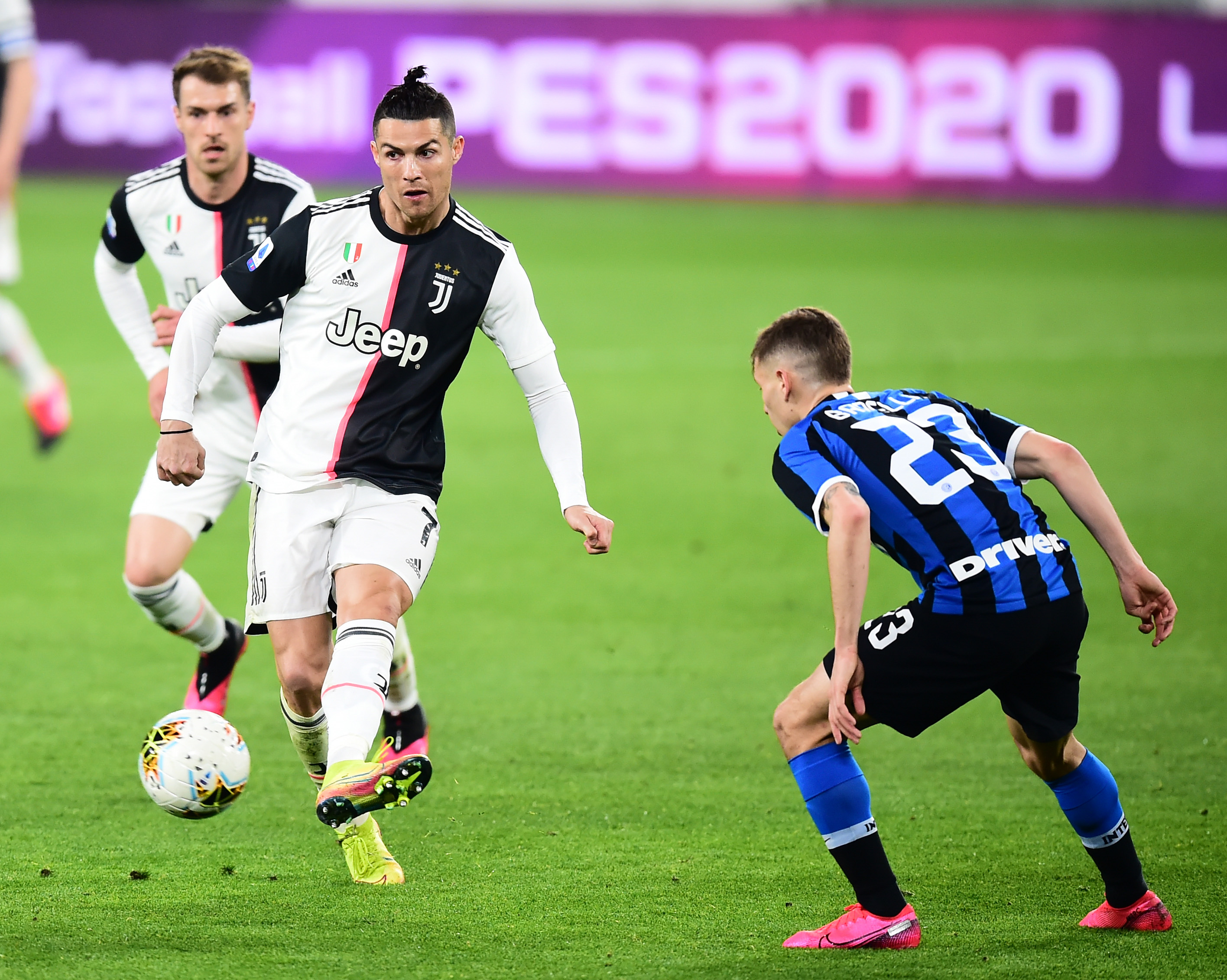 随着Vitality剑指大满贯，apEX在顶级指挥殿堂中身居何位？