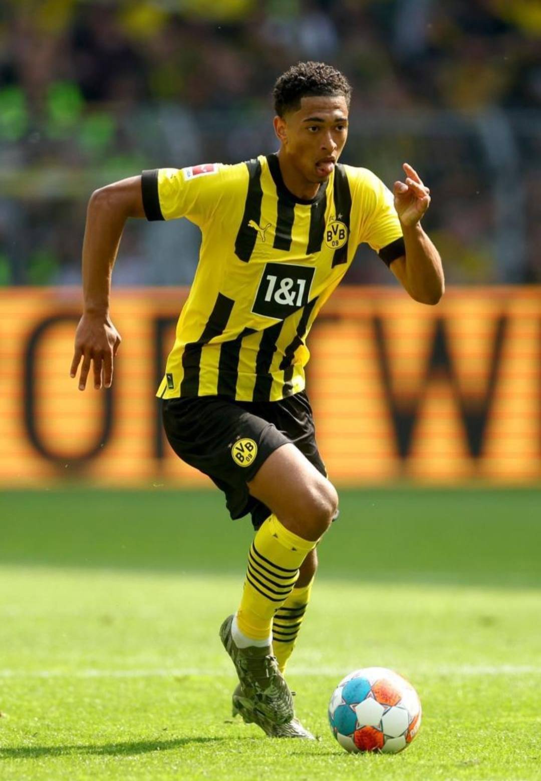 《英雄联盟》明确无续作开发计划 27年迎来最大更新