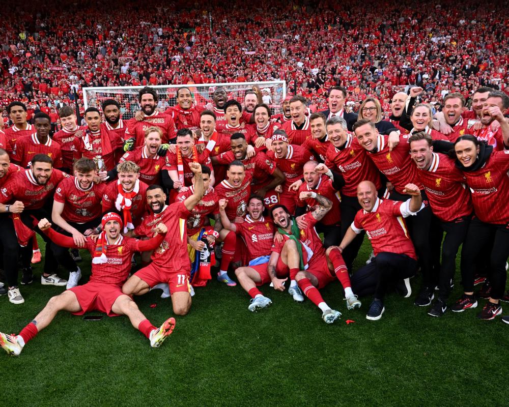 约翰逊三双 老鹰轻取尼克斯