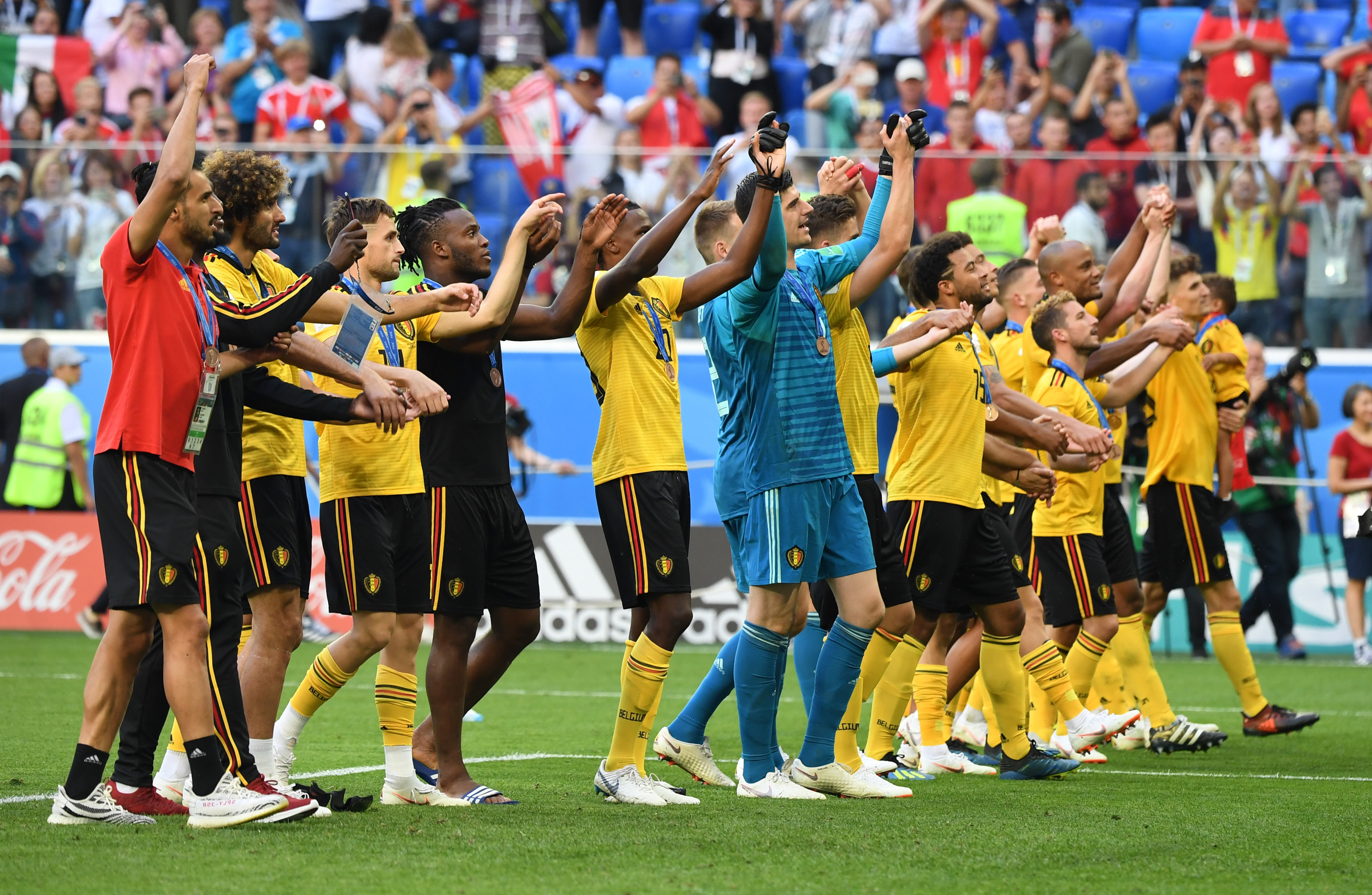 BLG被T1横扫击败，被开除的Wei最开心，赛后马上发布视频